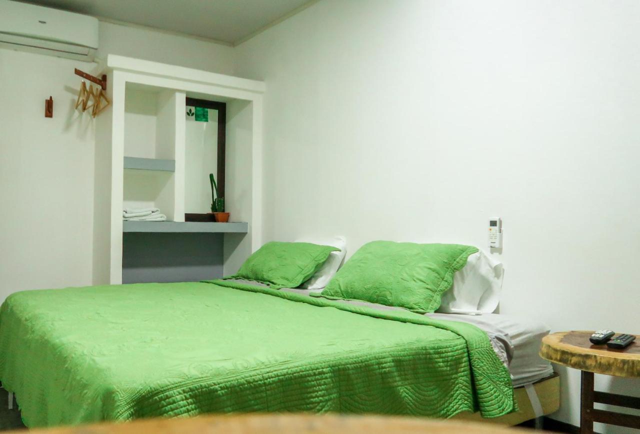 Hotel Hoja De Oro Corcovado Пуэрто-Хименес Экстерьер фото