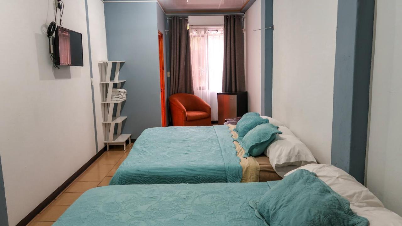 Hotel Hoja De Oro Corcovado Пуэрто-Хименес Экстерьер фото