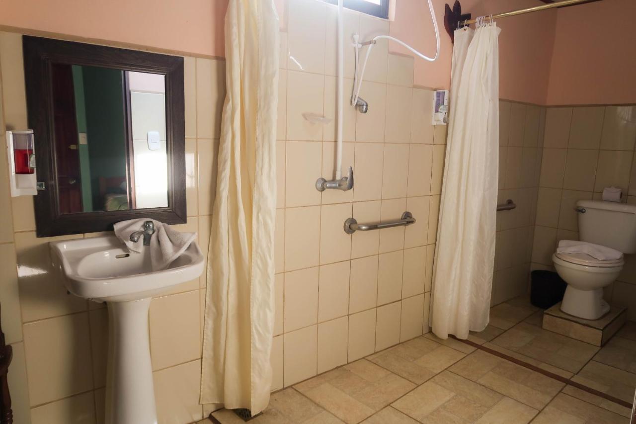 Hotel Hoja De Oro Corcovado Пуэрто-Хименес Экстерьер фото