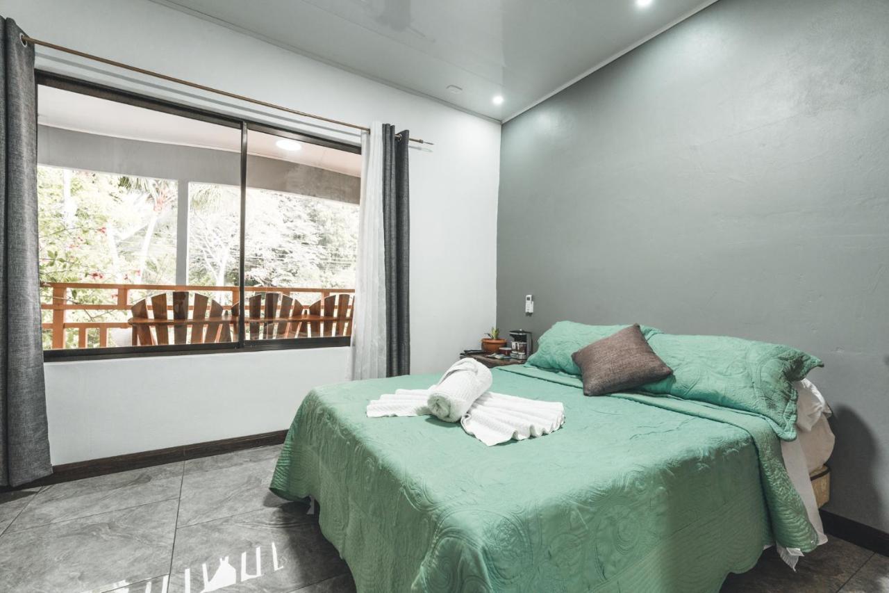Hotel Hoja De Oro Corcovado Пуэрто-Хименес Экстерьер фото