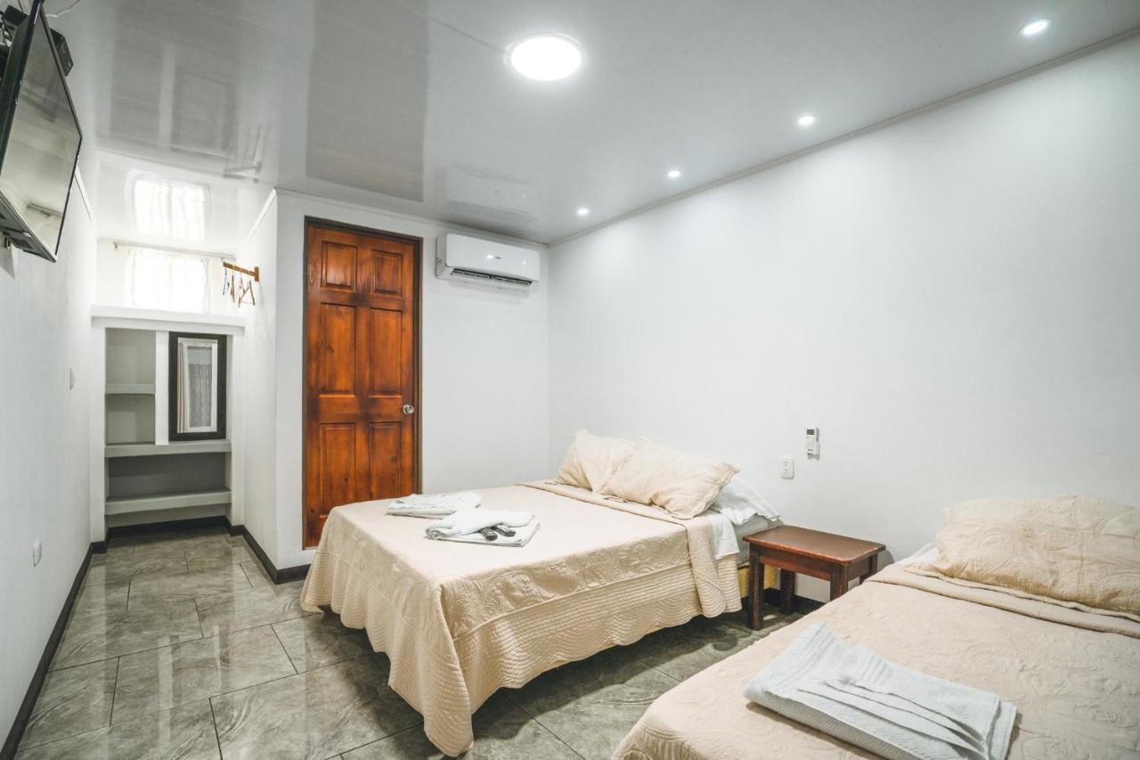 Hotel Hoja De Oro Corcovado Пуэрто-Хименес Экстерьер фото